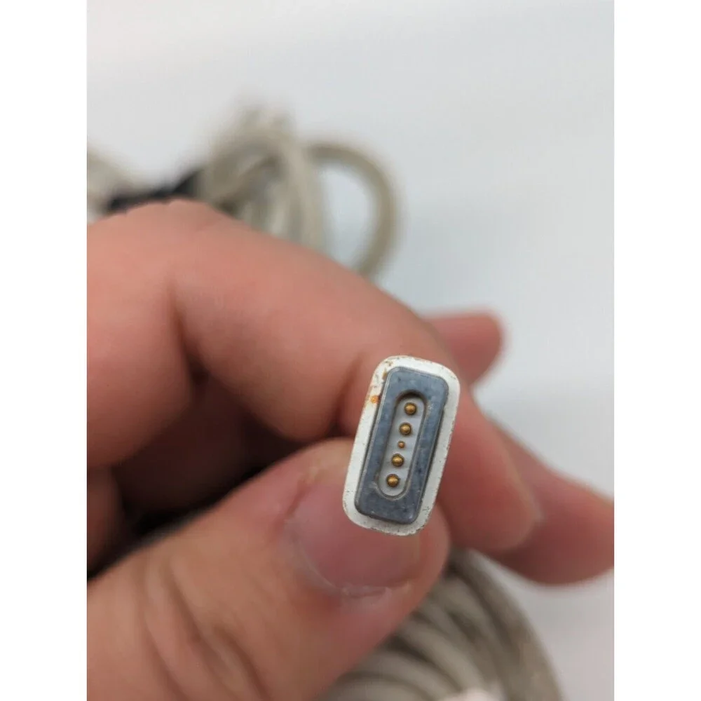 Genuine Apple 85W MagSafe Power Adapter A1222 for MacBook Pro